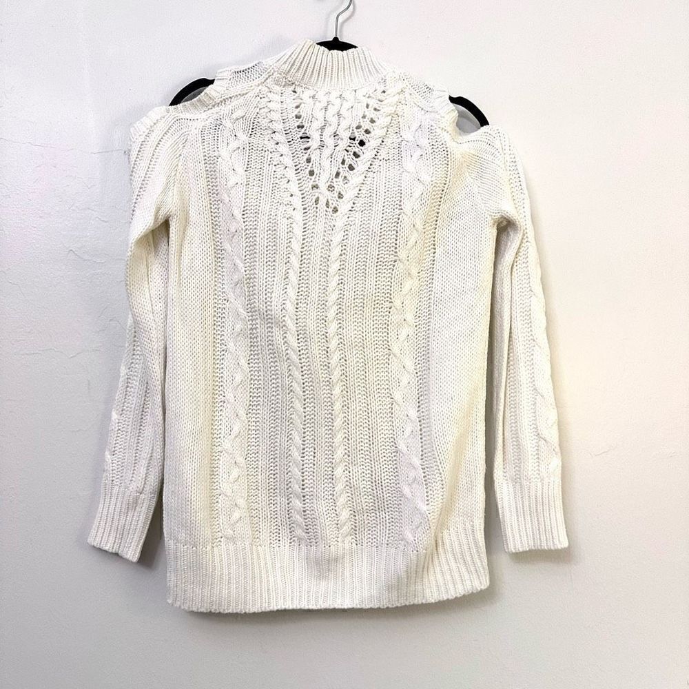 Residents On Womens Pullover Sweater Cold Shoulder Cable Knit Cream S/M